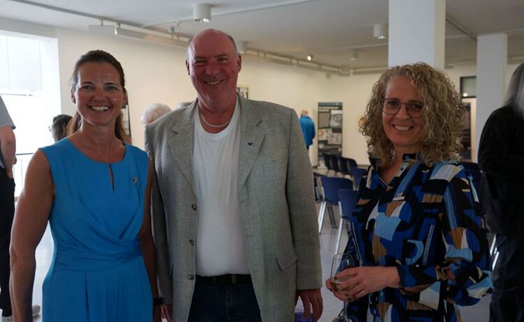 L. Partsch, Kulturreferentin; F. Belkot, Stadtrat und K. Bressel, 3. Bürgermeisterin v.l.n.r.: Zum Vergrößern auf Bild klicken