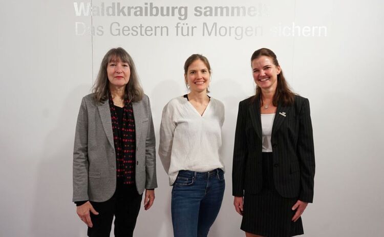 Elke Keiper Museumsleiterin, Katharina König Volontärin und Lydia Partsch Kulturreferentin (v.l.n.r.): Zum Vergrößern auf Bild klicken